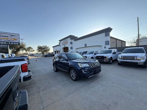 Used 2017 Ford Explorer Limited FWD image 46
