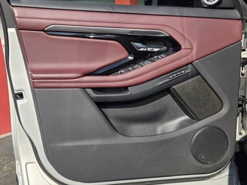 Used 2021 Land Rover Range Rover Evoque SE image 14