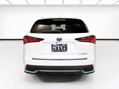 Used 2018 Lexus NX 300h AWD w/ Premium Package image 5