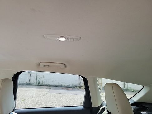 Used 2018 Ford Escape SEL w/ Ford Safe & Smart Package FWD image 37