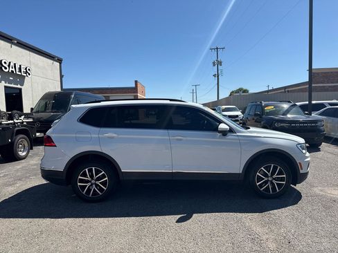 Used 2021 Volkswagen Tiguan SE image 5