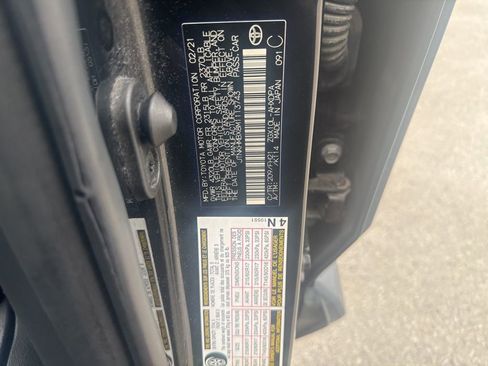 Used 2021 Toyota C-HR LE FWD image 13