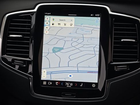 Certified 2023 Volvo XC90 B6 Ultimate w/ Lounge Package image 16