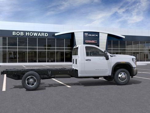 New 2026 GMC Sierra 3500 Pro w/ Convenience Package AWD/4WD image 5