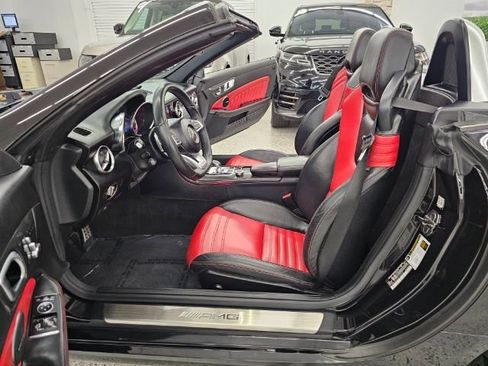 Used 2018 Mercedes-Benz SLC 43 AMG w/ Premium 2 Package image 27