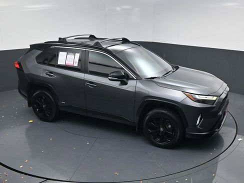 Used 2022 Toyota RAV4 XSE image 10