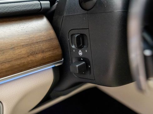 New 2026 Mercedes-Benz GLS 450 4MATIC image 25