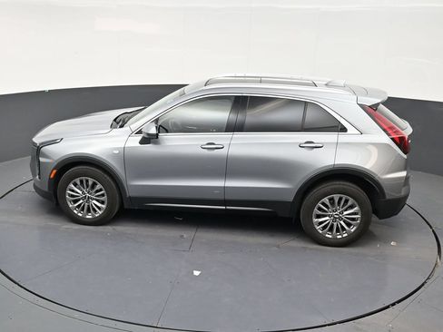 Used 2025 Cadillac XT4 Premium Luxury FWD image 12