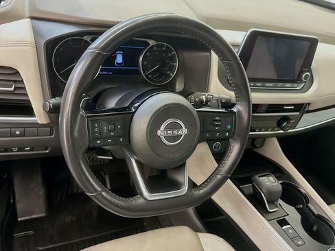 Used 2023 Nissan Rogue SL image 18