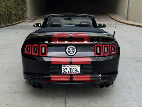 Used 2013 Ford Mustang Shelby GT500 image 13