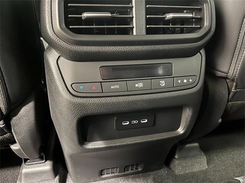 New 2025 Honda Pilot Touring image 26