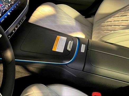 New 2026 Mercedes-Benz E 350 4MATIC Sedan image 10