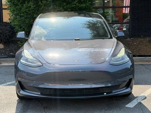 Used 2021 Tesla Model 3 Standard Range Plus RWD image 2