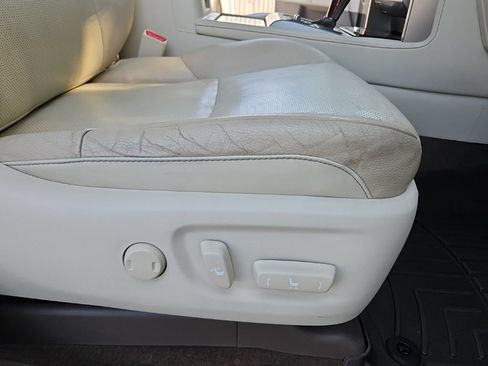 Used 2015 Lexus GX 460 w/ Premium Package AWD/4WD image 27