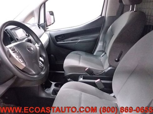 Used 2018 Nissan NV200 S w/ Back Door Glass Package image 10