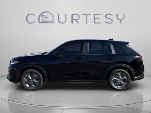 Used 2026 Honda HR-V LX image 4