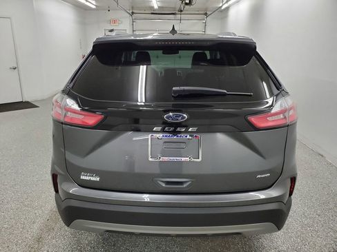 Used 2022 Ford Edge SEL w/ Convenience Package image 5