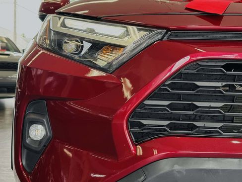 Used 2022 Toyota RAV4 XLE Premium AWD/4WD image 6