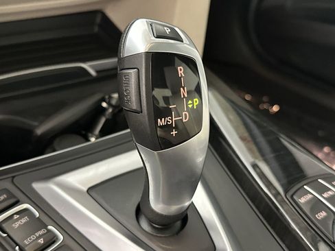 Used 2018 BMW 330e w/ Premium Package image 24