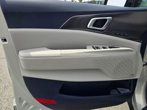 New 2026 Kia Carnival SX Prestige FWD image 9