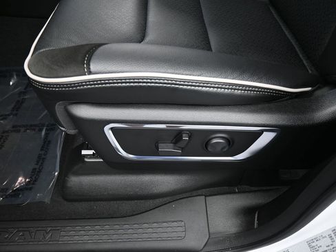 Used 2025 RAM 1500 Laramie w/ Sport Appearance Package image 15