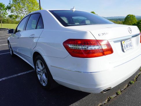 Used 2011 Mercedes-Benz E 350 4MATIC Sedan image 5
