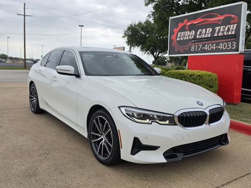 Used 2019 BMW 330i xDrive Sedan w/ Convenience Package AWD/4WD image 6