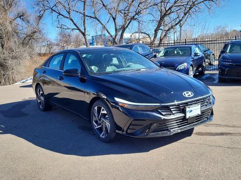 Certified 2024 Hyundai Elantra SEL w/ Convenience Package FWD image 7