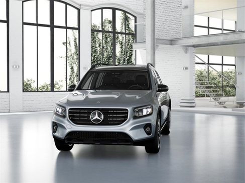 New 2025 Mercedes-Benz GLB 250 4MATIC image 42