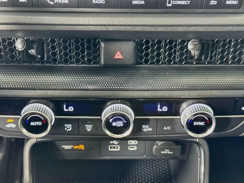 Used 2024 Honda CR-V EX image 16