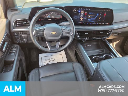 Used 2025 Chevrolet Tahoe LT AWD/4WD image 7