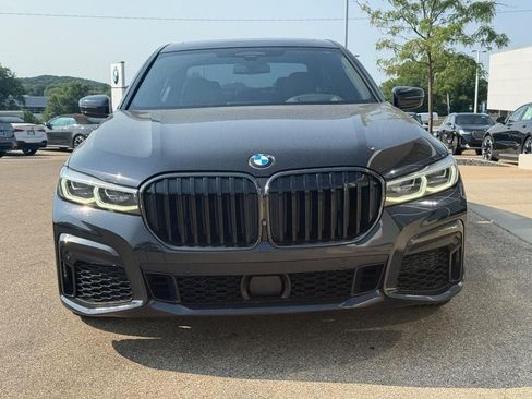 Used 2021 BMW 750i xDrive w/ M Sport Package AWD/4WD image 9