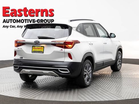 Used 2021 Kia Seltos S AWD/4WD image 5