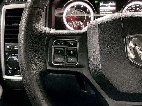 Used 2017 RAM 1500 Classic SLT image 11