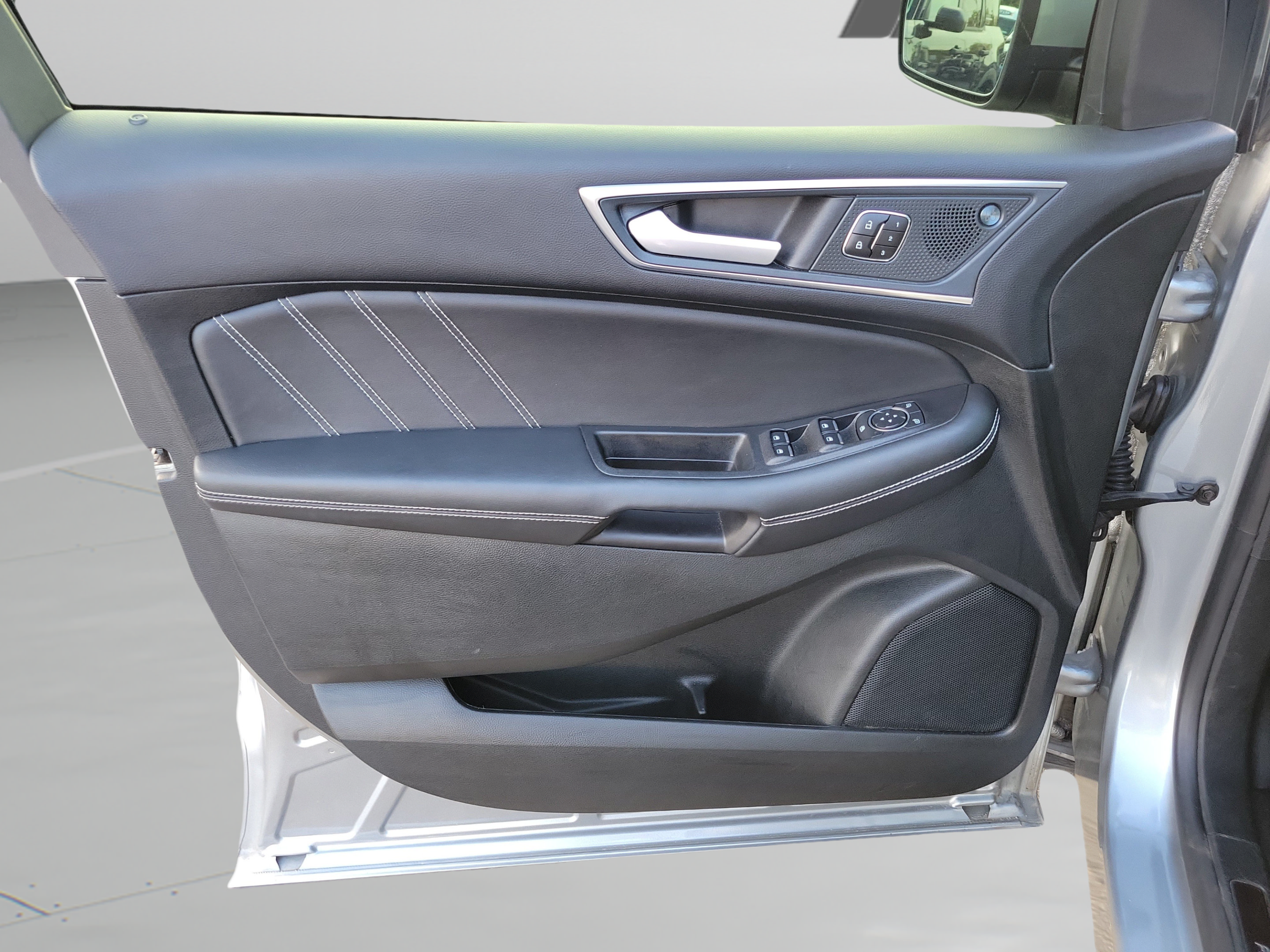 Used 2024 Ford Edge ST w/ Equipment Group 401A AWD/4WD image 20