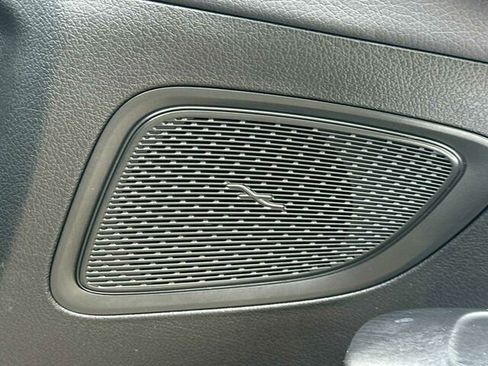 Used 2025 Mercedes-Benz C 300 Sedan image 22