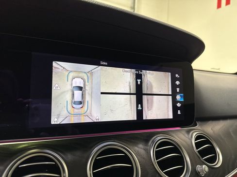 Used 2022 Mercedes-Benz E 350 Sedan w/ AMG Line Exterior image 26