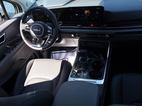 New 2026 Kia Carnival EX FWD image 12