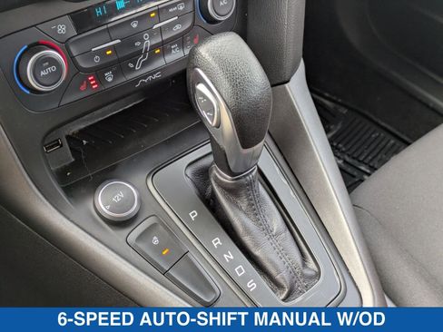 Used 2017 Ford Focus SEL w/ Cold Weather Package image 25