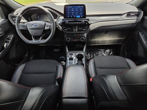 Used 2025 Ford Escape ST-Line FWD image 30