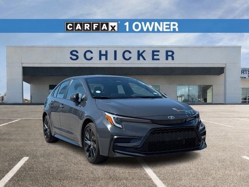 Used 2025 Toyota Corolla SE FWD image 1