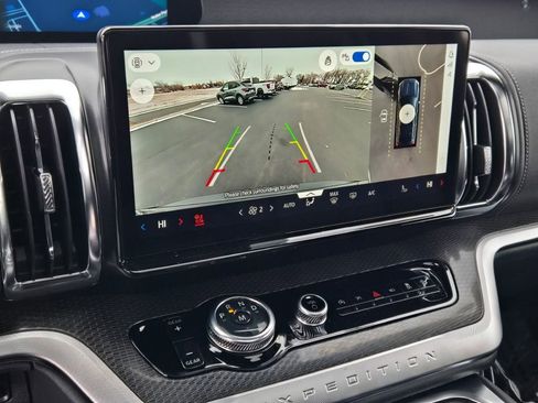 New 2026 Ford Expedition Platinum w/ Stealth Appearance Package image 28