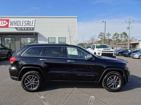 Used 2019 Jeep Grand Cherokee Limited AWD/4WD image 3
