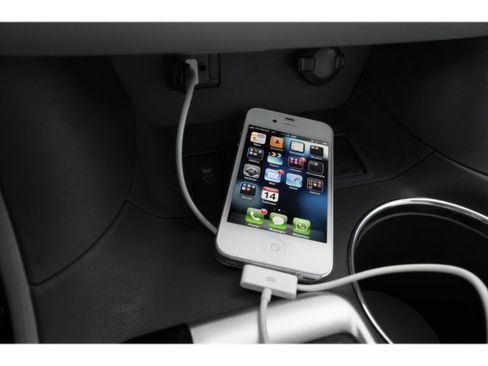 Used 2015 Toyota Highlander Limited w/ Driver Technology Package image 16