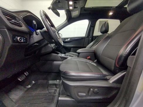 Used 2023 Ford Escape ST-Line Select w/ Tech Pack #2 image 34