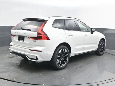 New 2026 Volvo XC60 B5 Plus w/ Protection Package Premier AWD/4WD image 7