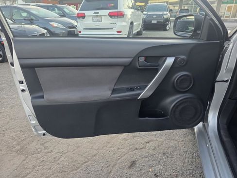 Used 2012 Scion tC image 9
