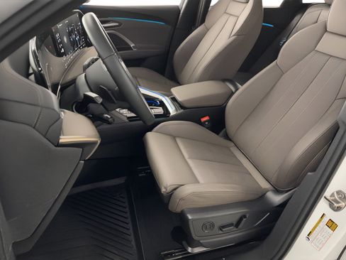 Certified 2025 Audi Q5 Premium Plus w/ Premium Plus image 5