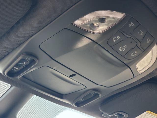 New 2027 Chrysler Pacifica Limited FWD image 19