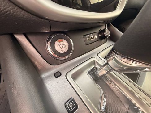 Used 2020 Nissan Murano SV FWD image 19
